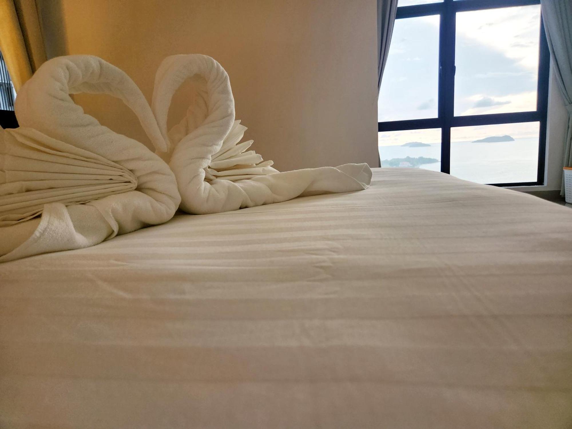 The Shore Kota Kinabalu City Centre By Lw Suites Extérieur photo