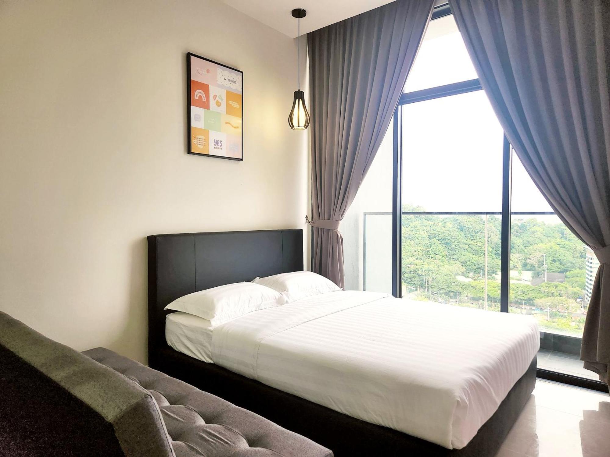 The Shore Kota Kinabalu City Centre By Lw Suites Extérieur photo